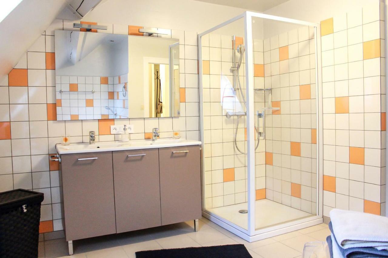 Appartement Passe Partout Lucenay-l'Eveque Экстерьер фото